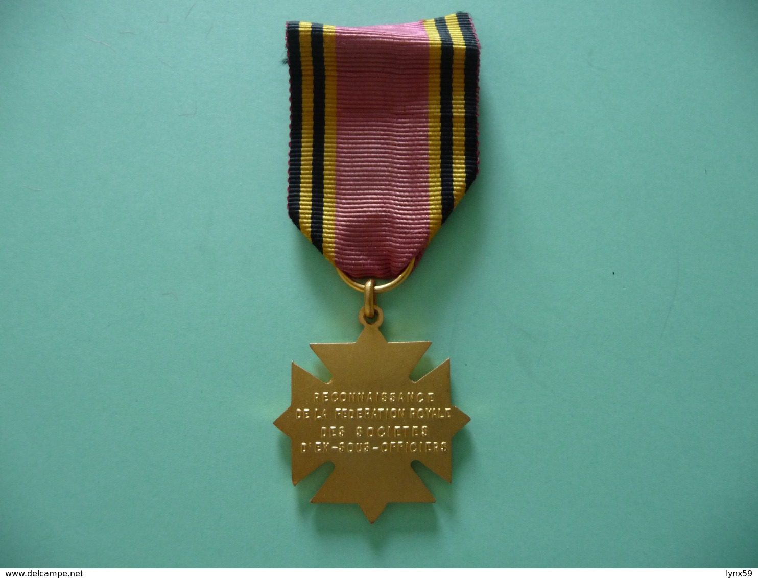 Médaille  Belge Des Sociétés Des Ex- Sous - Officiers - Belgique