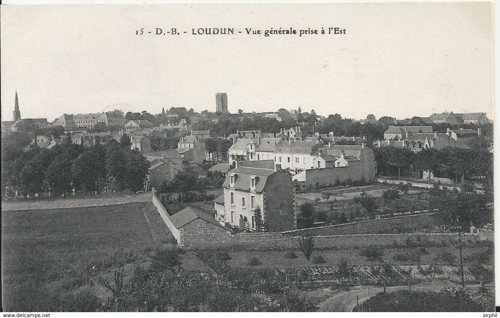 Carte Postale Ancienne De Loudun Vue Générale Prise A L'est - Loudun