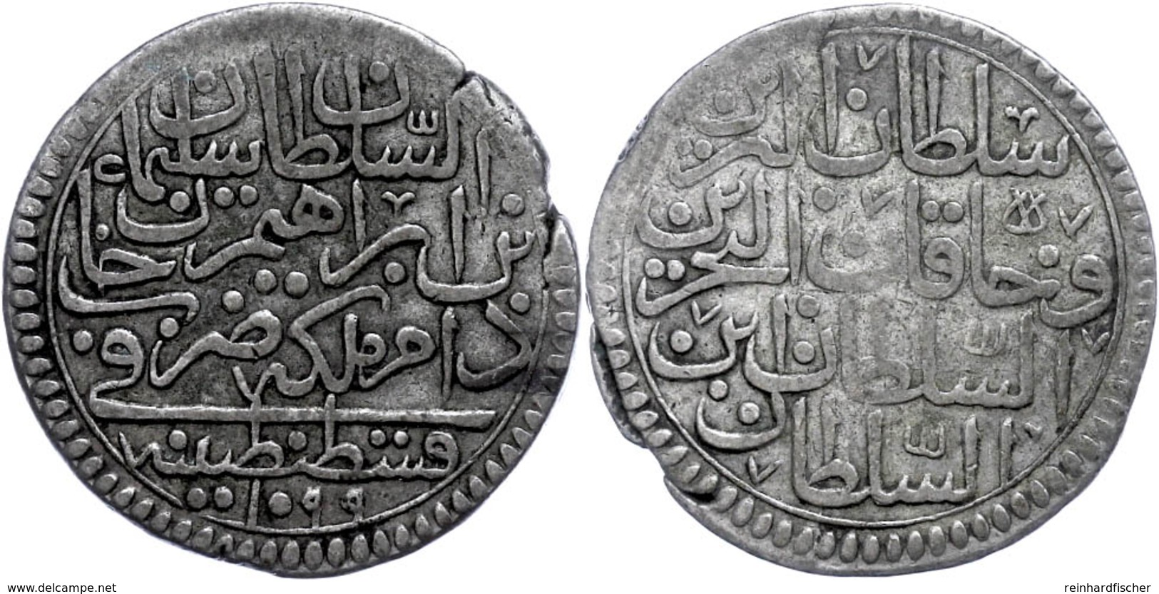 1/2 Kurush, AH 1099, Süleyman II., Konstantinopel, KM 93, Kl. Schrötlingsfehler Am Rand, Ss. Selten!  Ss - Orientalische Münzen