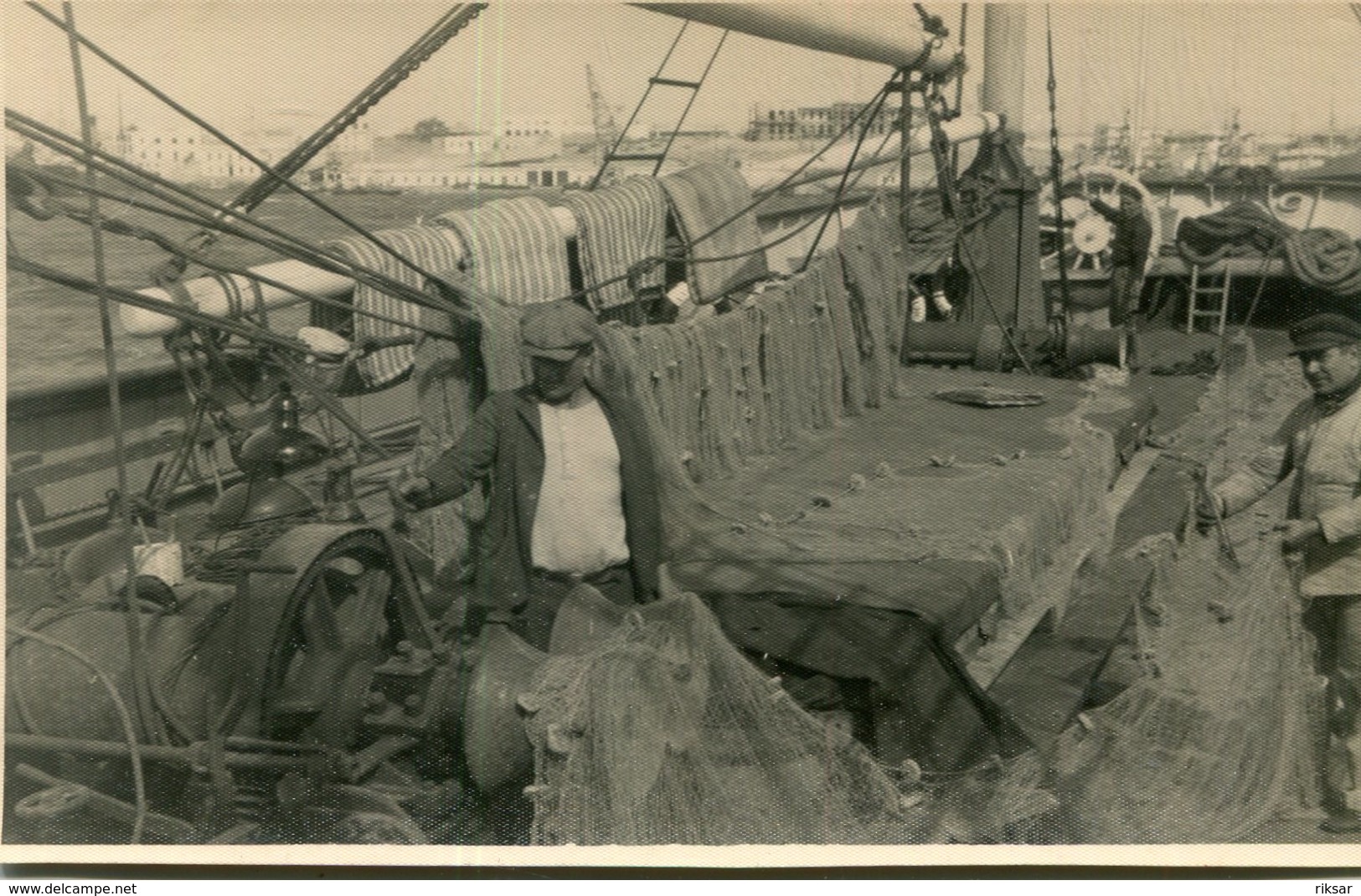 BATEAU DE PECHE(CARTE PHOTO) PECHEUR - Bateaux