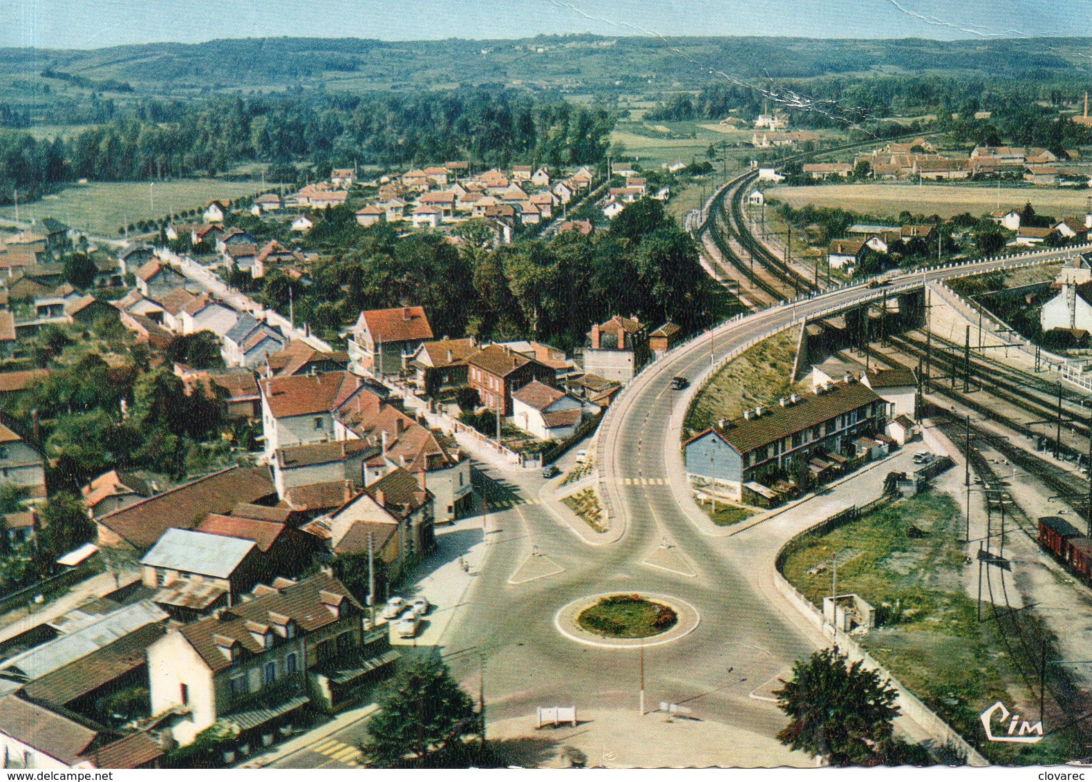 LES LAUMES "vue Sur Le Rond Point" - Autres & Non Classés