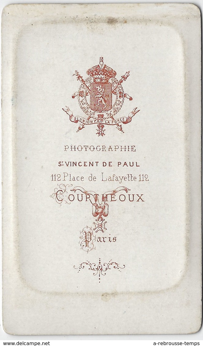 CDV Fillette-photo Courthéoux à Paris - Anciennes (Av. 1900)