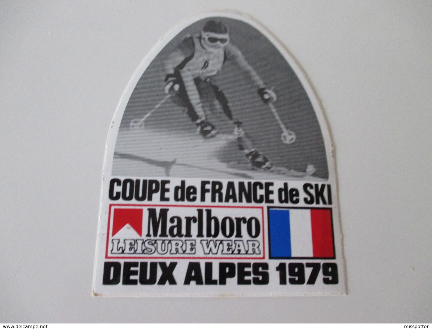 Autocollant Ancien Deux-Alpes Coupe De France De Ski 1979 10 Cm / 8 Cm - Autocollants