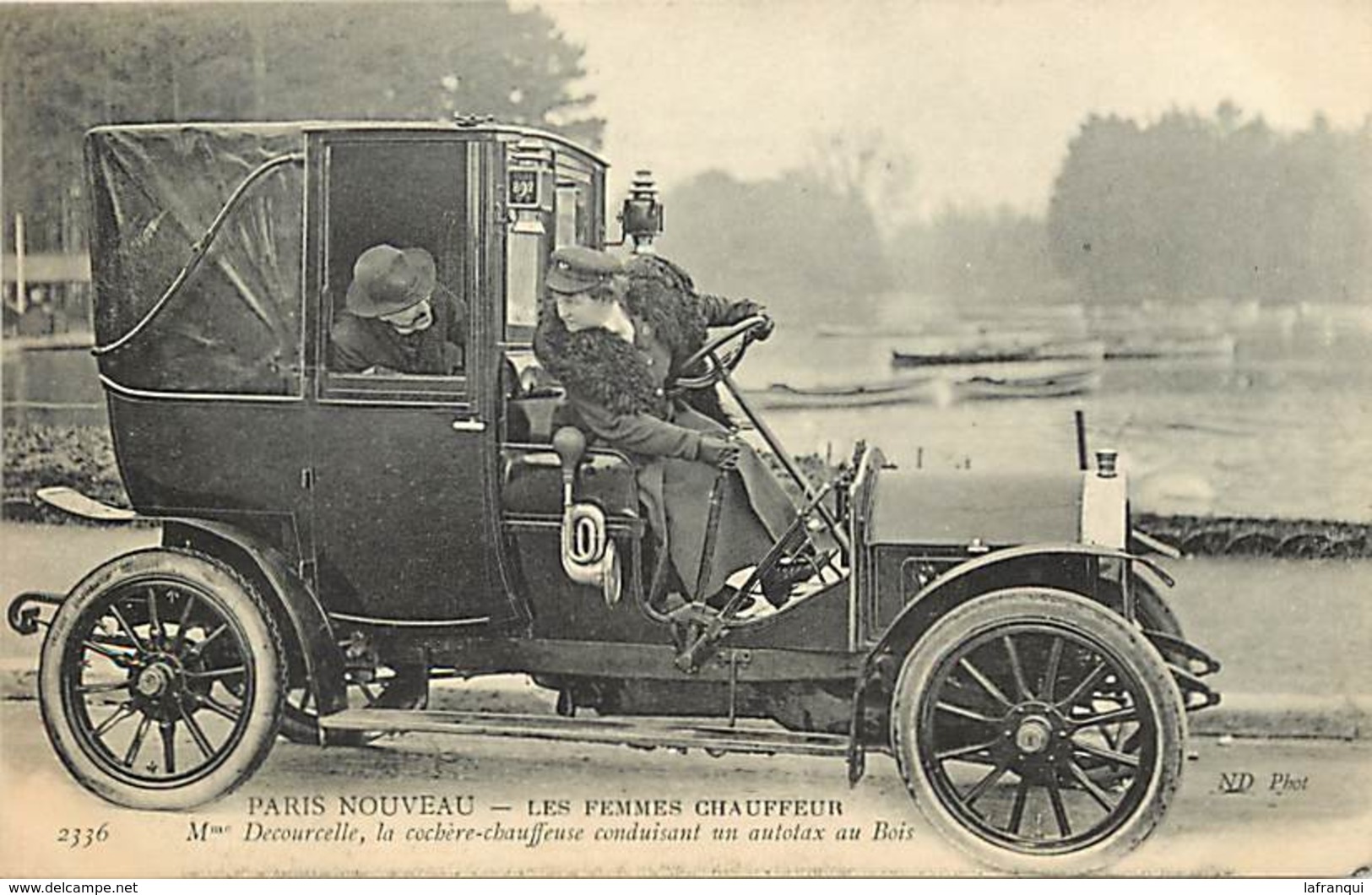 Themes Div-ref BB361- Paris Nouveau -les Femmes Chauffeur -mme Decourcelle -cochere Chauffeuse -autotax Au Bois - Taxi- - Taxis & Fiacres