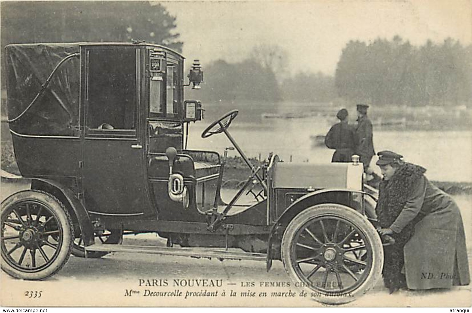 Themes Div-ref BB360- Paris Nouveau -les Femmes Chauffeur -mme Decourcelle -cochere Chauffeuse -autotax Au Bois - Taxi- - Taxis & Droschken