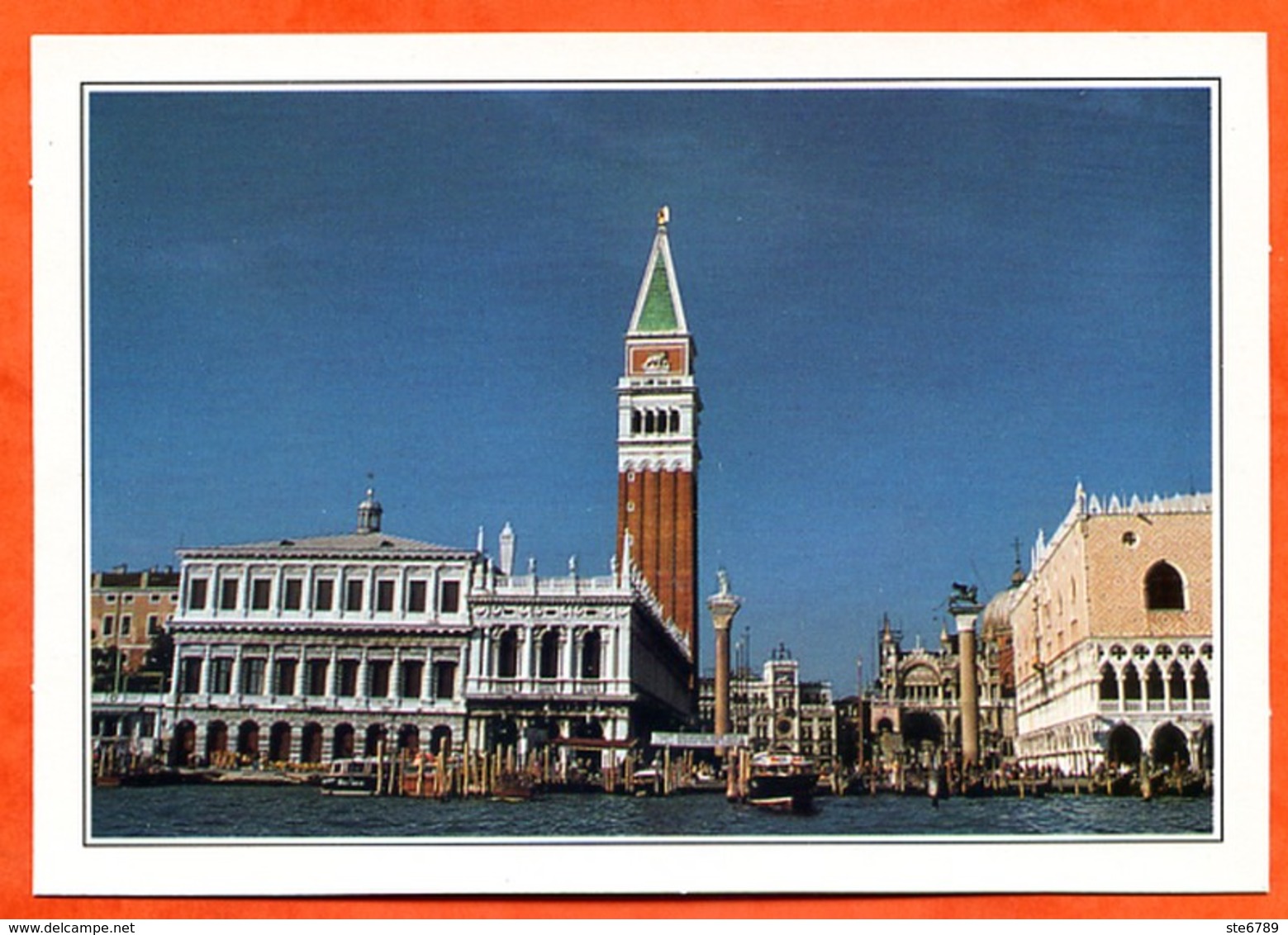 ITALIE ITALIA  Venise Piazzetta Saint Marc Et Bibliotheque Marciana Devant Le Campanile - Géographie