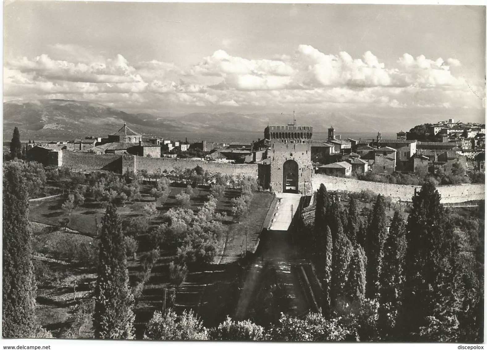 W2621 Perugia - Porta Sant'Angelo - Panorama / Non Viaggiata - Perugia