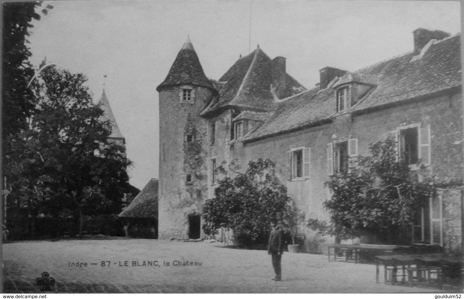 Le Chateau - Le Blanc