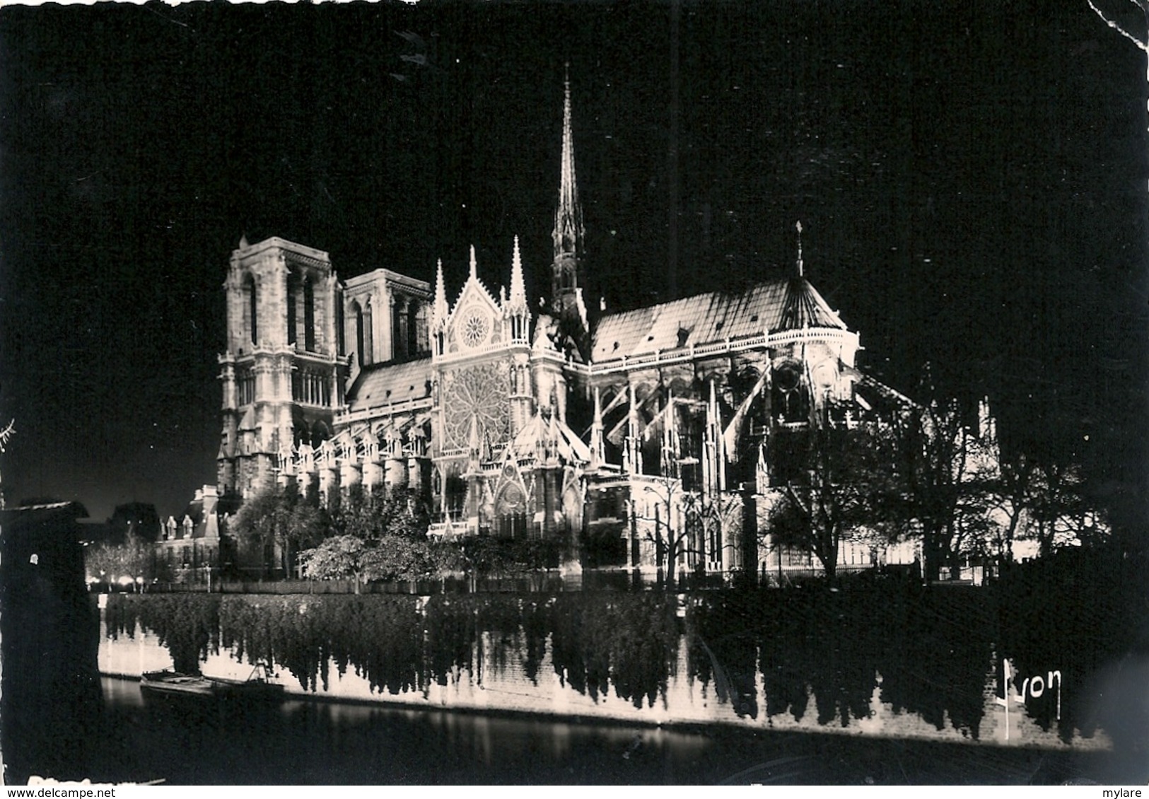Cpm 75 Paris 1 Cathédrale Notre Dame  La Nuit - Notre Dame De Paris