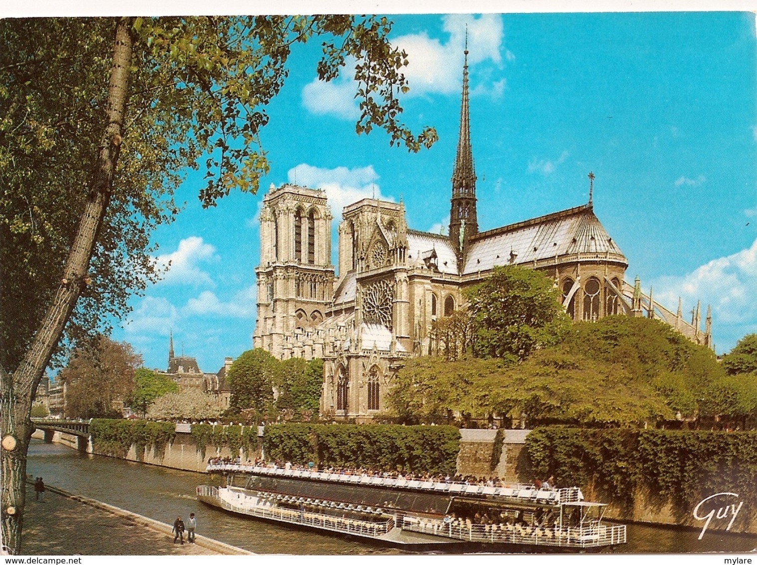 Cpm 75 Paris 1 Cathédrale Notre Dame Bateau Mouche - Notre Dame De Paris