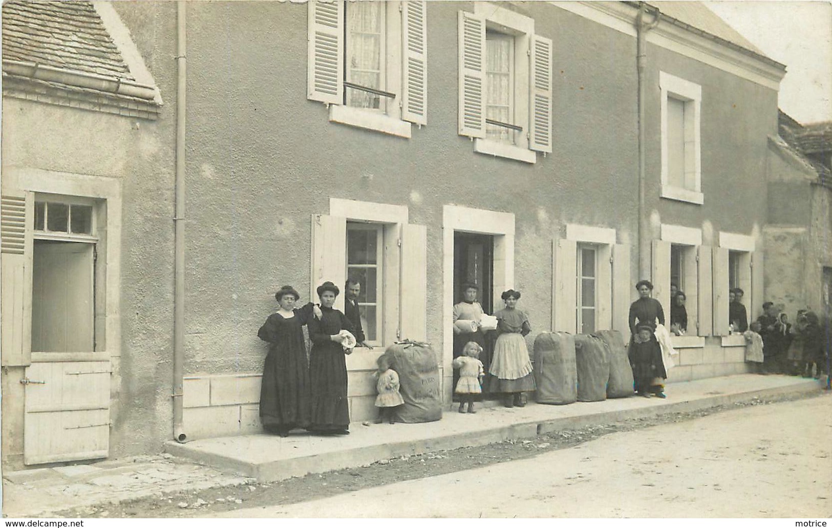 CARTE PHOTO à Localiser,Photographe Perraguin Le Blanc (indre). - Zu Identifizieren