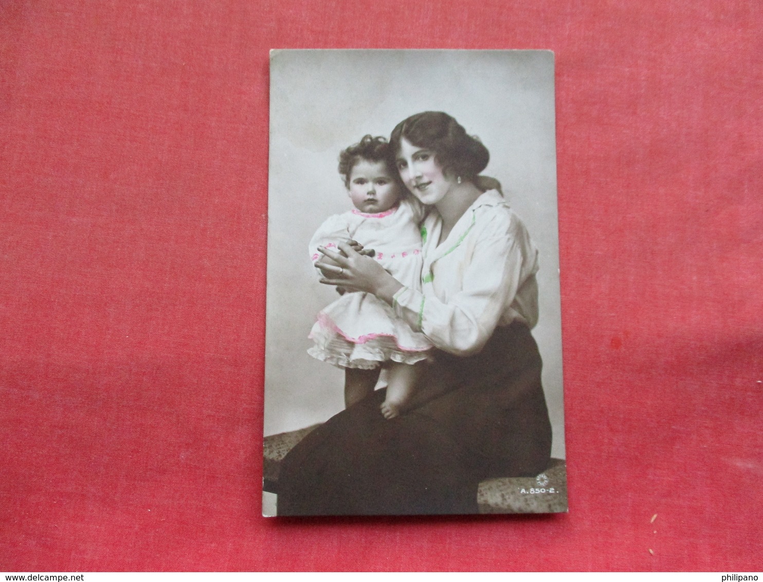 RPPC  Mother & Child  UK Stamp Ref 3297 - Mode