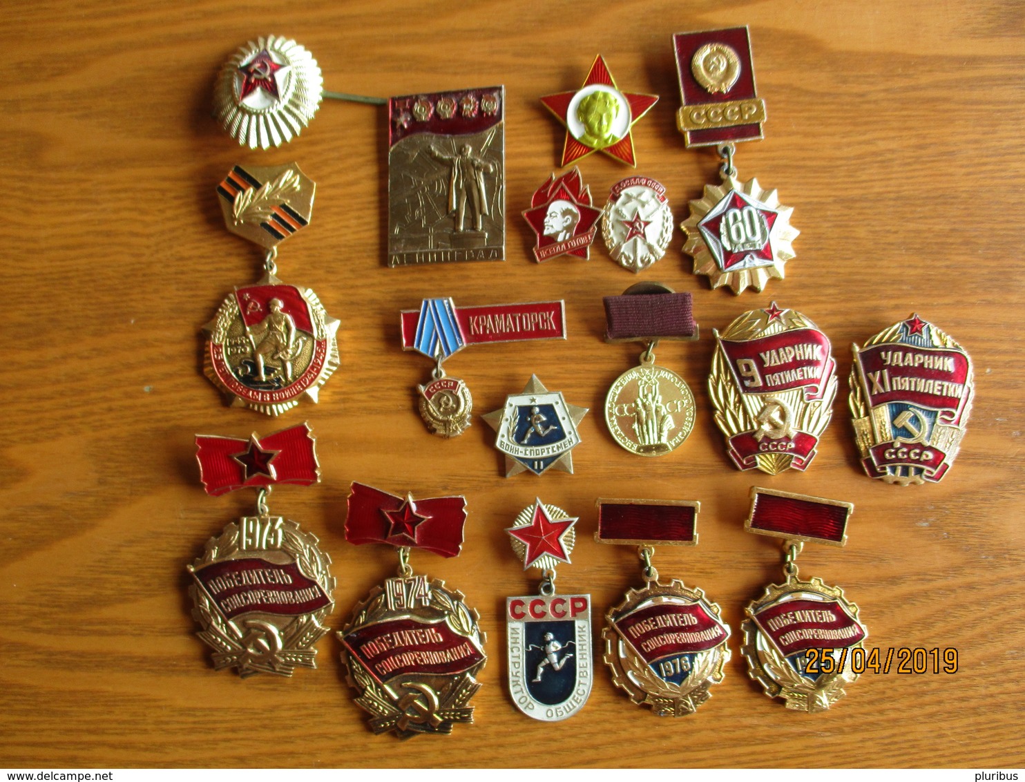 USSR RUSSIA SUPERB LOT OF COMMUNIST MEDALS BADGES LENIN    , O - Russie