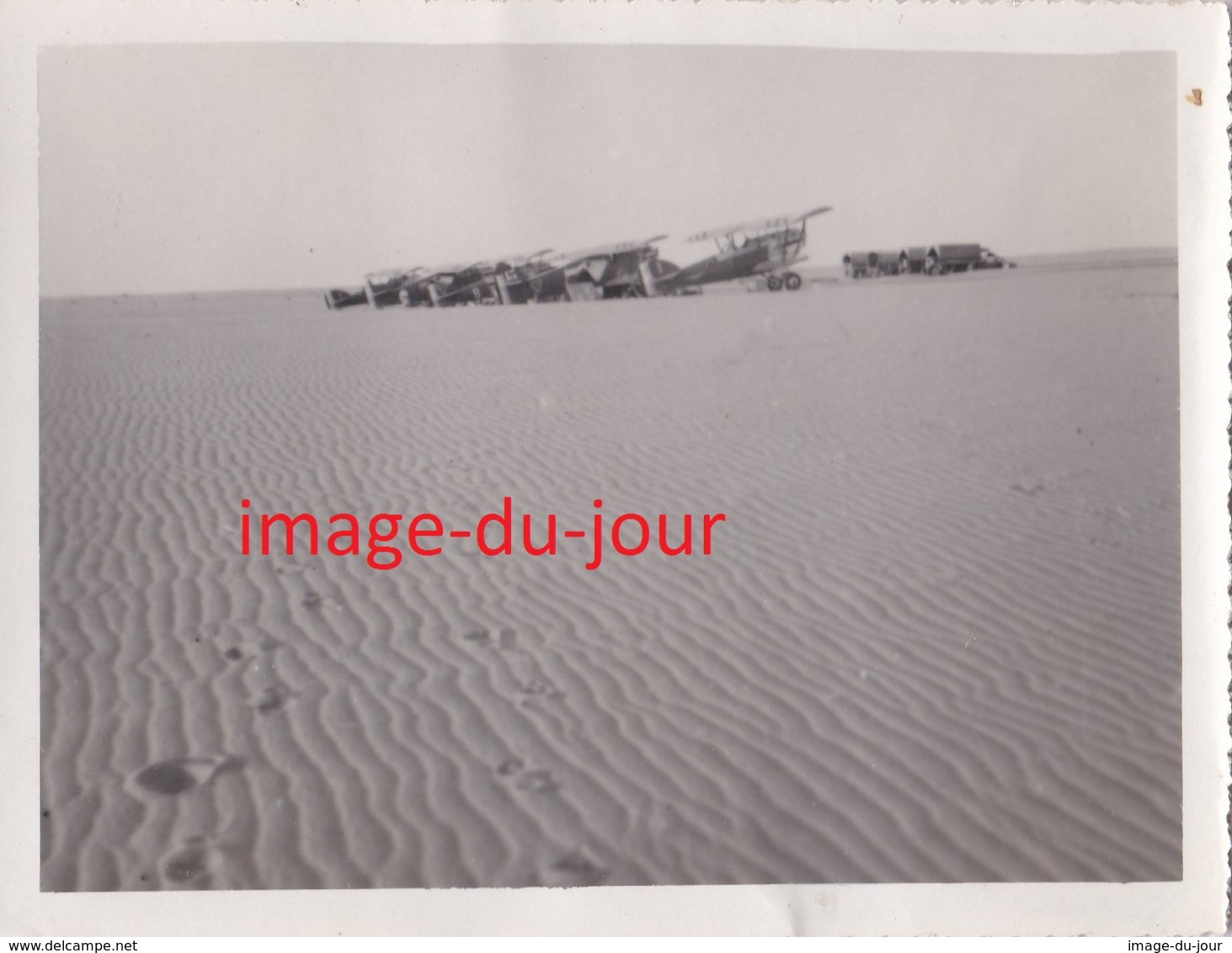 Photo Ancienne  AVIATION  BIVOUAC ENTRE TINDOUF ET TOMBOUCTOU JANVIER 1935 AVION - Aviation