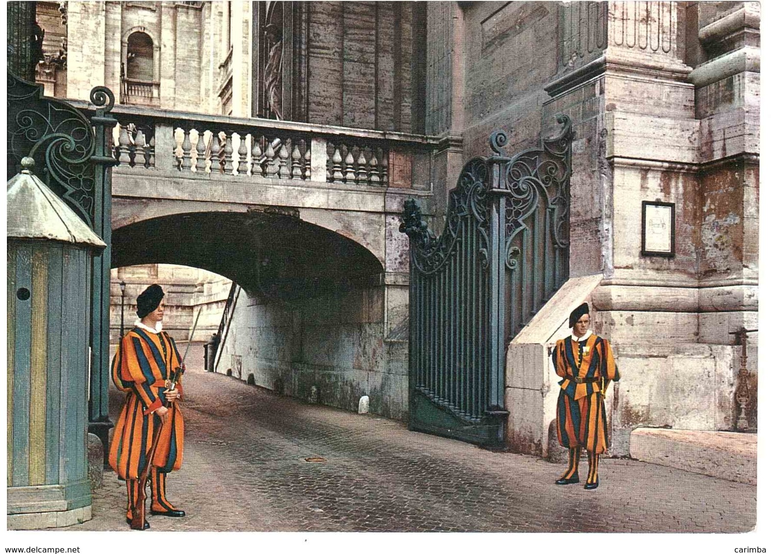 ARCO DELLE CAMPANE E GUARDIA SVIZZERA - Vaticano