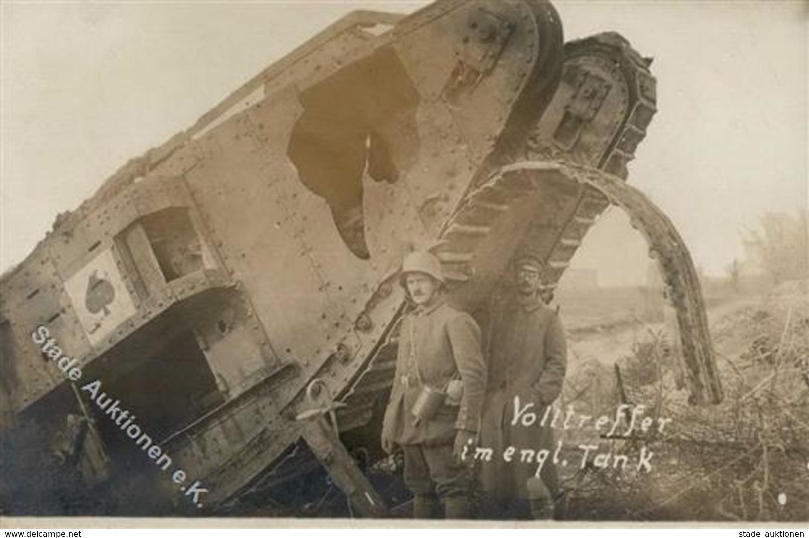Panzer (WK I) Volltreffer Im Engl. Tank Foto AK 1918 I-II Réservoir - Guerre 1914-18
