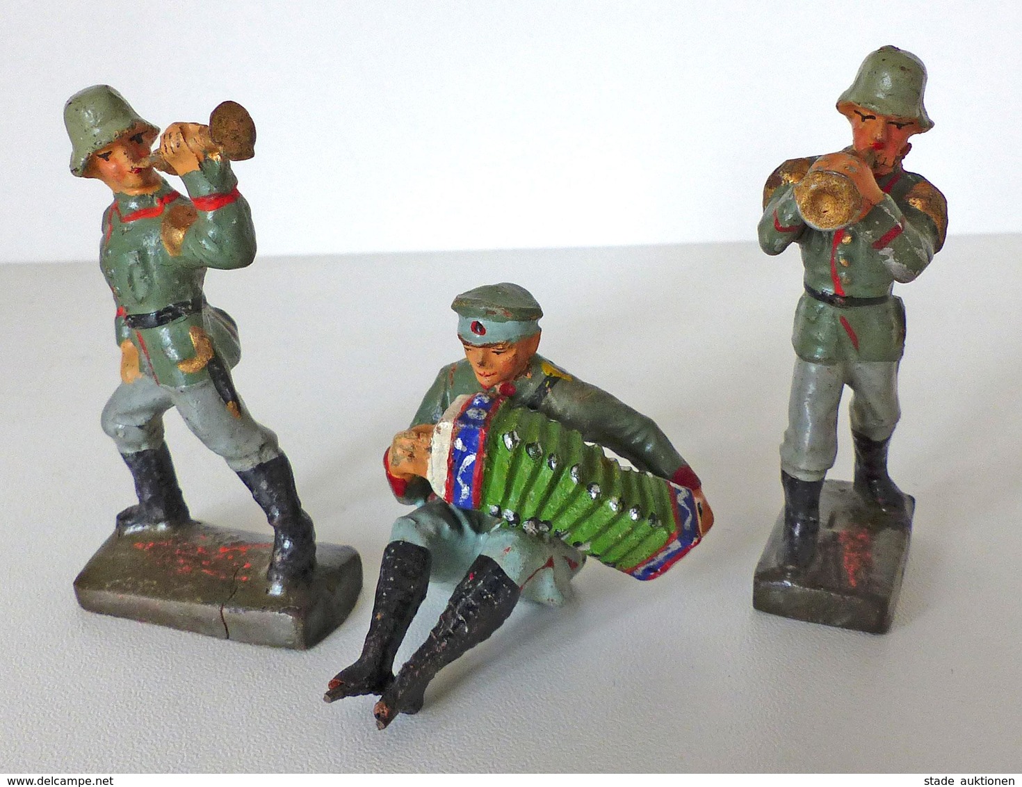 Zwischenkriegszeit Wehrmacht Lineol U. Elastin Figuren 3 Soldaten 1x Mit Handharmonika 2x Trompete Bespielt I-II (alters - History