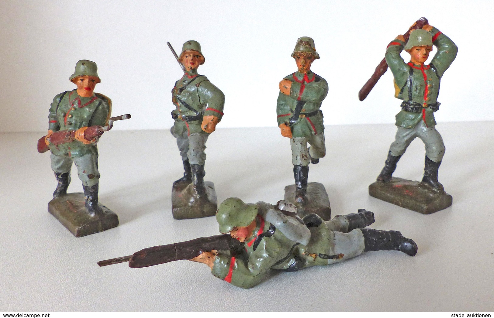 Zwischenkriegszeit Wehrmacht Lineol U. Elastin Figuren 5 Soldaten 1x Mit Bajonett 1x Handgranate 2x Gewehr Bespielt I-II - Geschichte