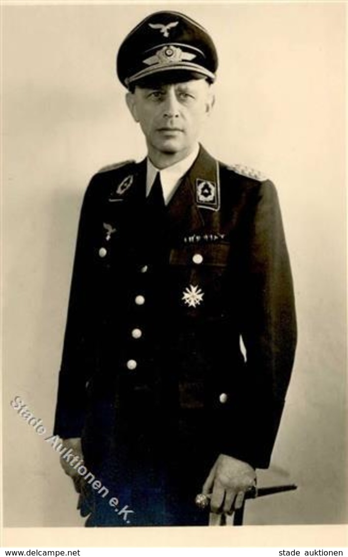 WK II Soldat Mit Kriegsverdienstkreuz Und Dolch Foto-Karte I-II - War 1939-45