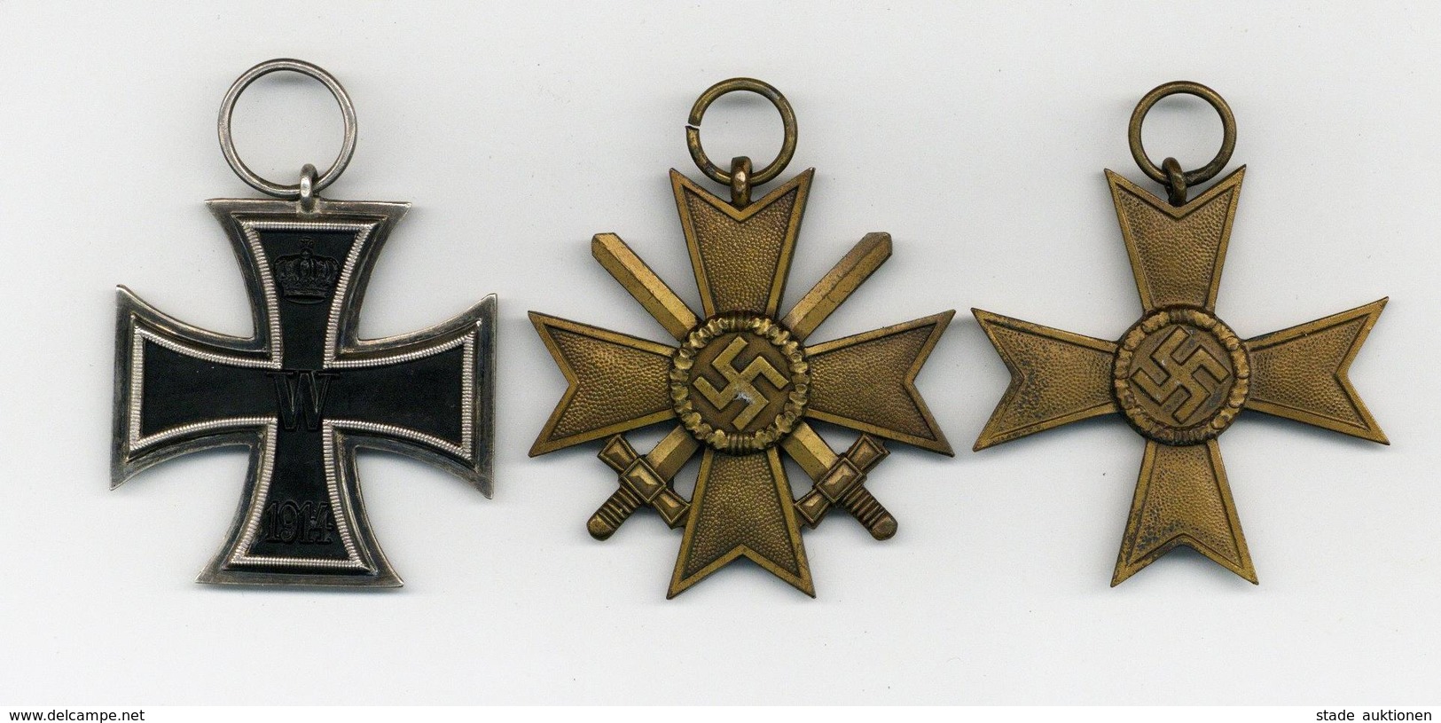 WK II Orden Lot Mit 1 Eisernes Kreuz 2. Kl., 1 Kriegsverdienstkreuz U. 1 Kriegsverdienstkreuz Mit Schwertern I-II - Weltkrieg 1939-45