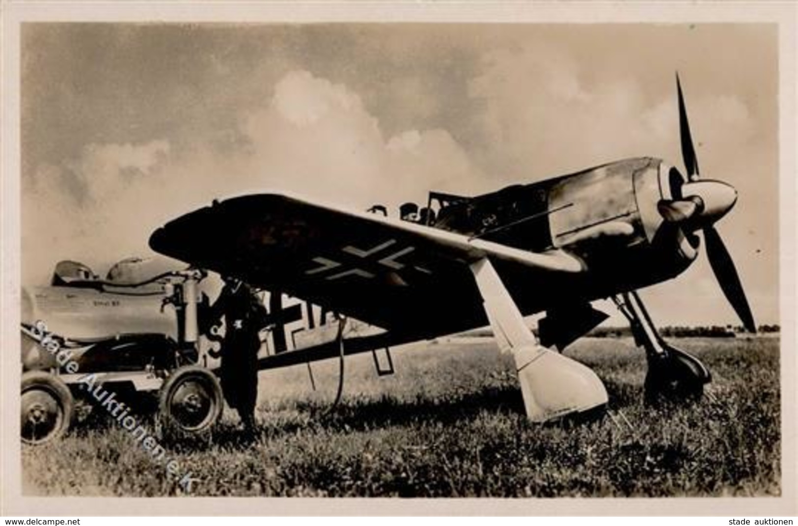 Flugwesen WK II Focke Wuif Jäger FW 190 Mit Doppelsternmotor Beim Auftanken Foto AK I-II Aviation - Sonstige & Ohne Zuordnung