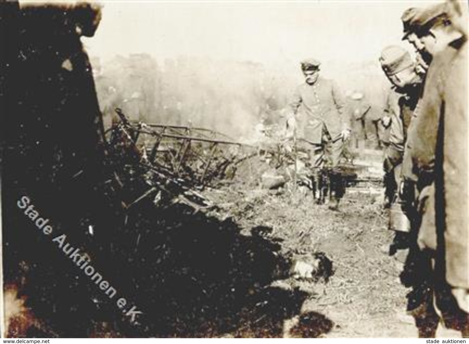 Flugzeuge WK I Moisville (27320) Frankreich Abgeschossener Englischer Flieger  FOTO KEINE AK I-II Aviation - Sonstige & Ohne Zuordnung