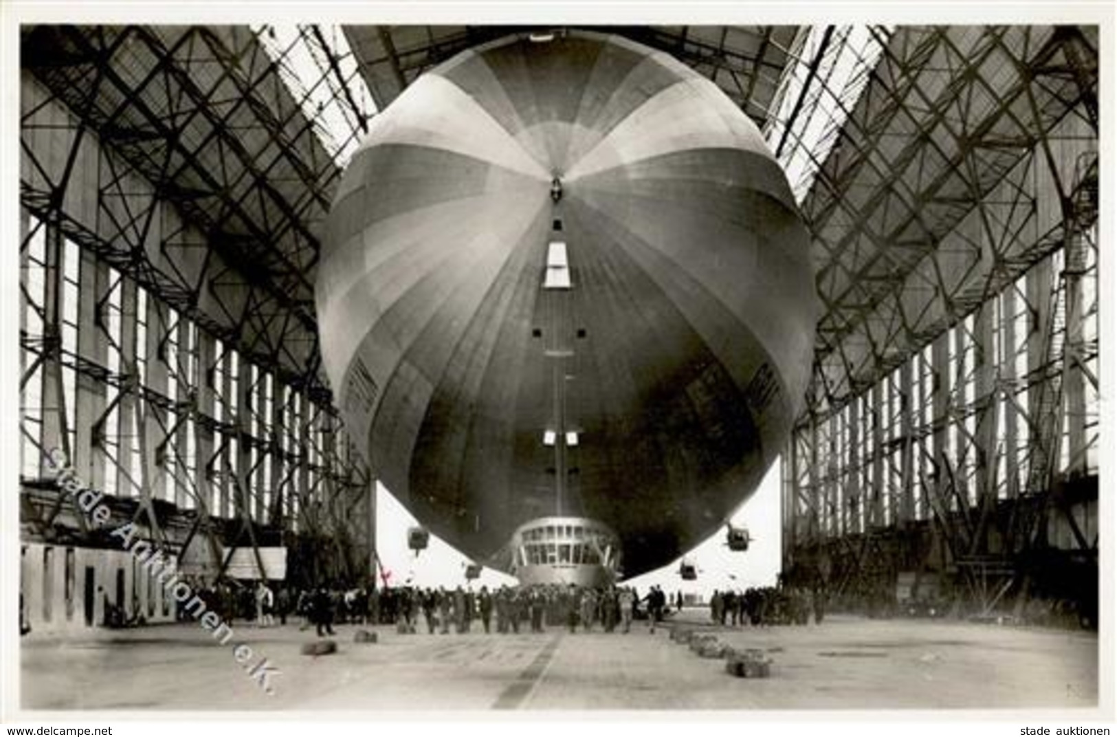 Zeppelin Graf Zeppelin Einbringen In Die Halle  Foto AK I-II Dirigeable - Zeppeline