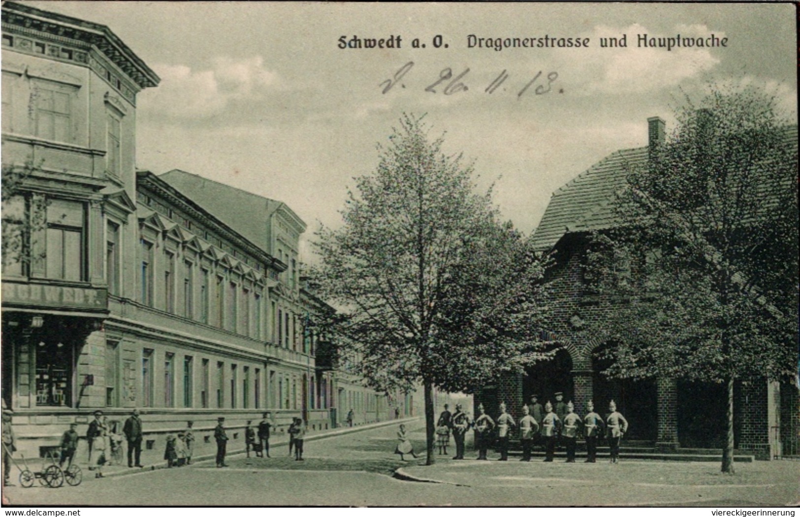 ! Schwedt An Der Oder, Seltene Alte Ansichtskarte, Dragonerstraße Und Hauptwache, Militaria, Soldaten, Straßenansicht - Schwedt