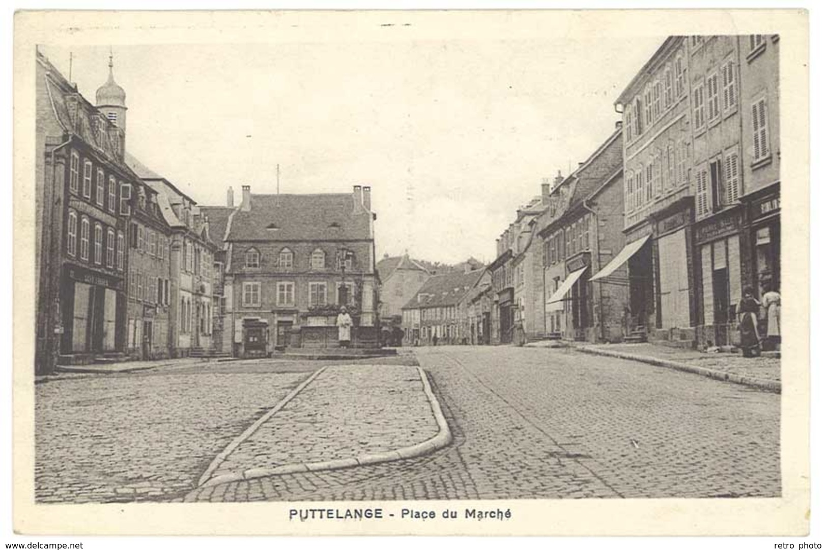 Cpa Puttelange - Place Du Marché - Puttelange