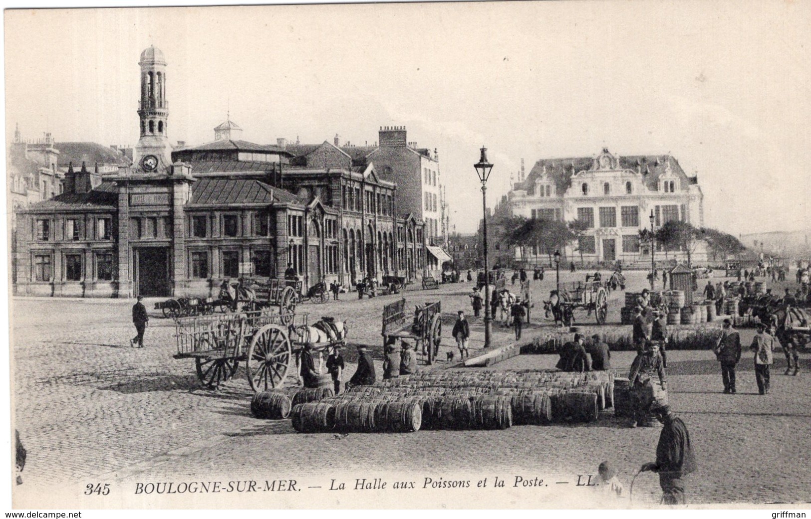 BOULOGNE SUR MER LA HALLE AUX POISSONS ET LA POSTE TBE - Boulogne Sur Mer