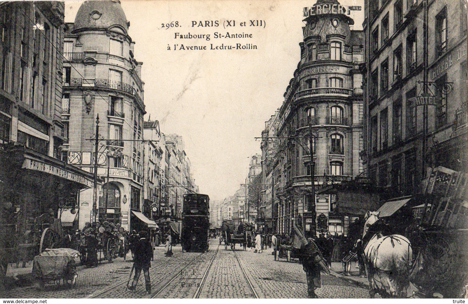 PARIS FAUBOURG SAINT-ANTOINE A L'AVENUE LEDRU-ROLLIN - Paris (11)