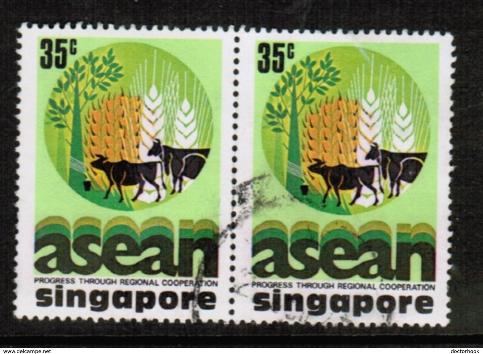 SINGAPORE  Scott # 283 VF USED PAIR (Stamp Scan # 492) - Singapore (1959-...)