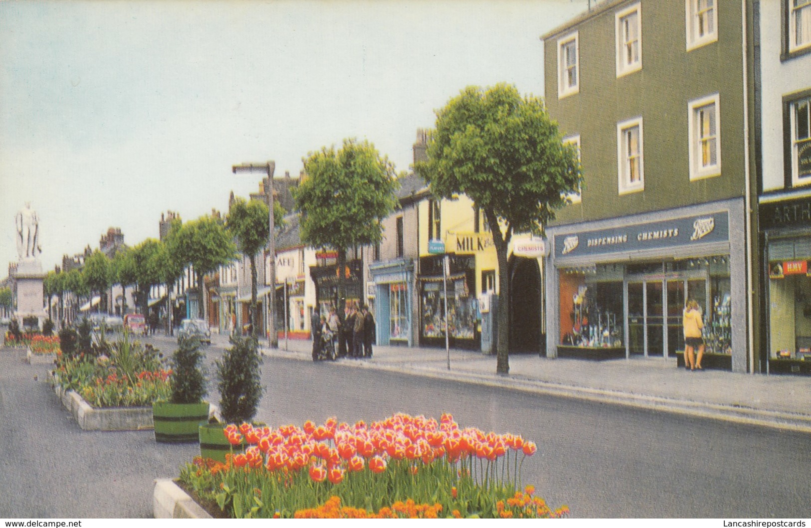 Postcard Main Street Cockermouth Cumbria Shops And People My Ref  B13092 - Other & Unclassified