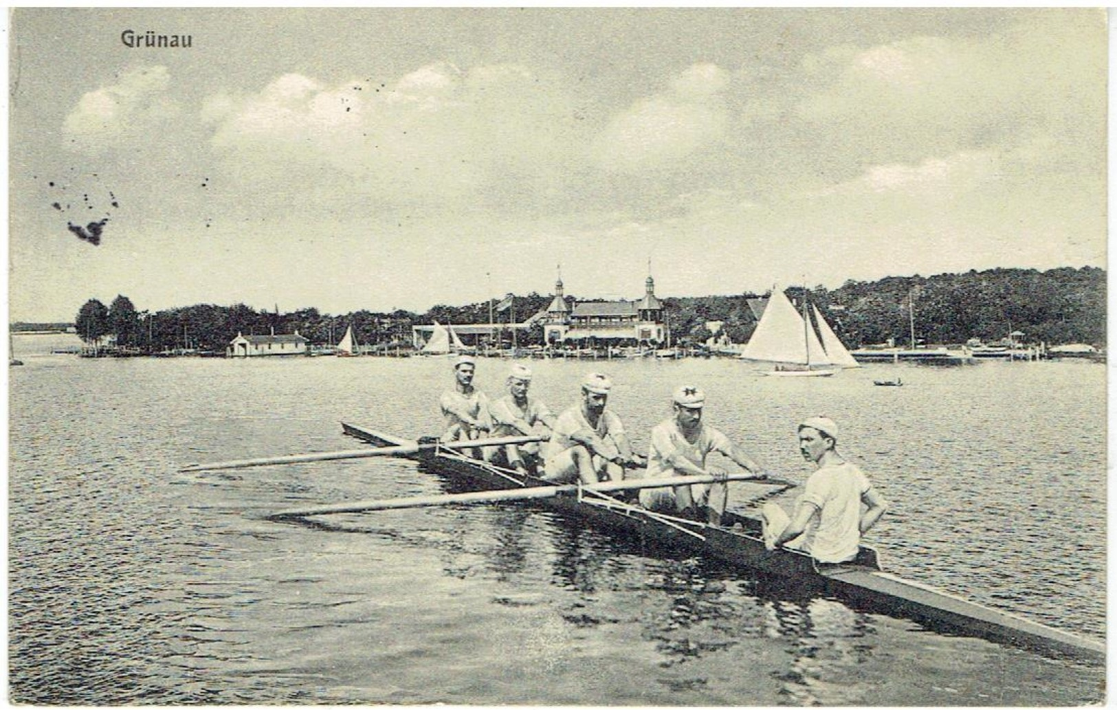 GRÜNAU - Berlin - Treptow - Segelboote Auf Dem Langen See Beim Haus Des Segel-Club - Treptow