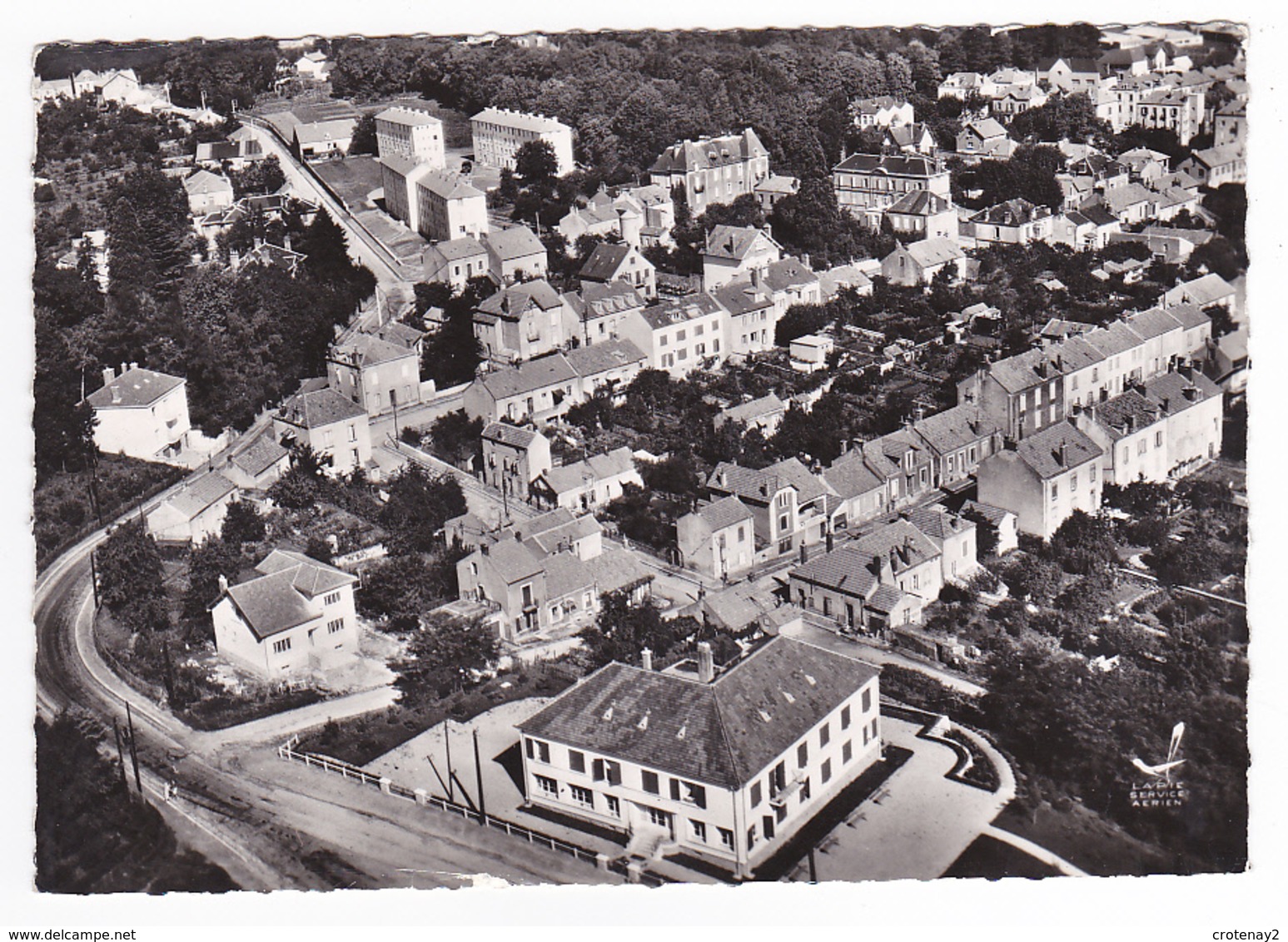 71 En Avion Au Dessus De Le Creusot N°5 Le Quartier De La Molette L'Hospice Des Vieillards En 1959 VOIR DOS - Le Creusot