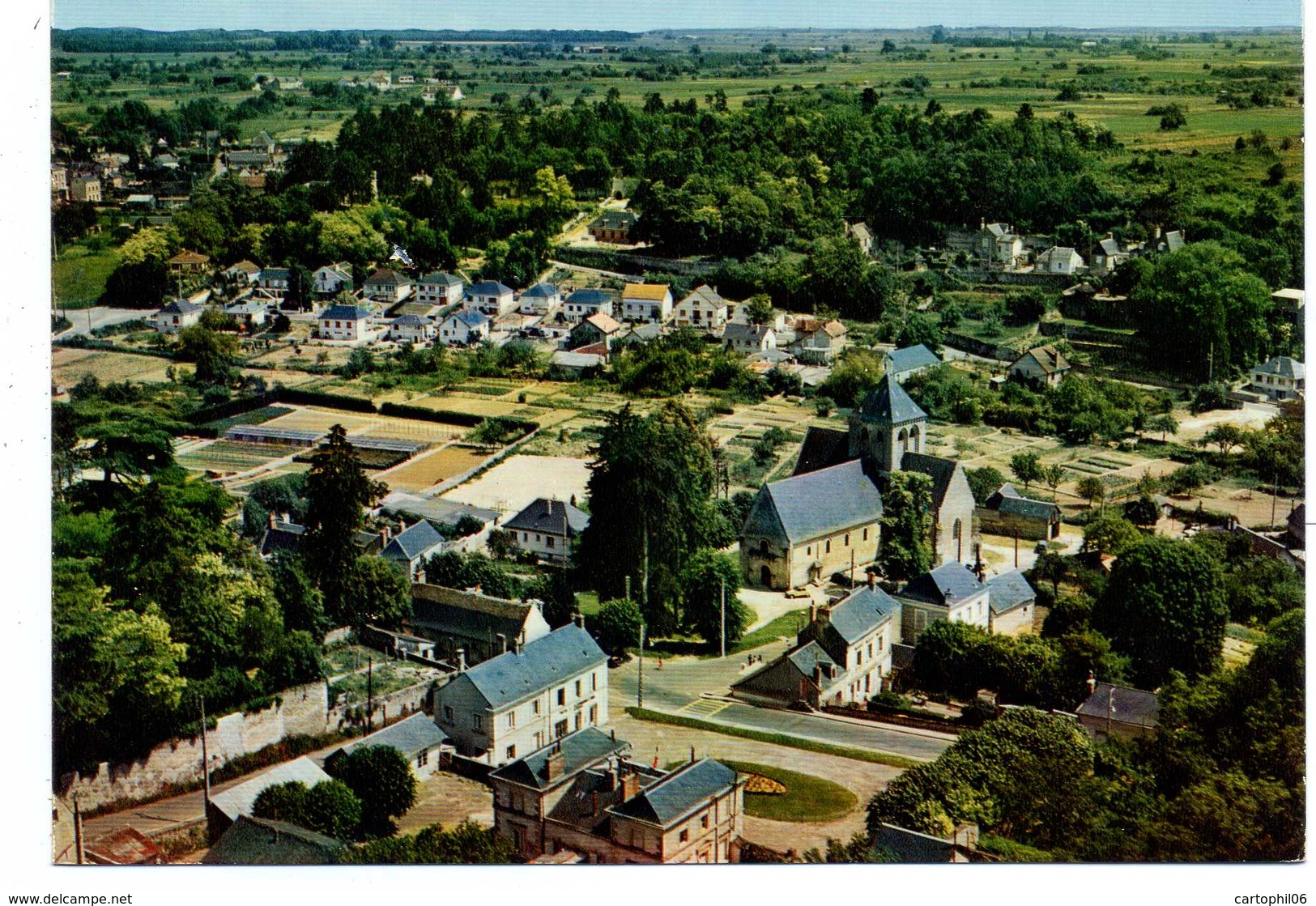 - CPSM ROCHECORBON (37) - Vue Générale Aérienne 1977 - - Rochecorbon