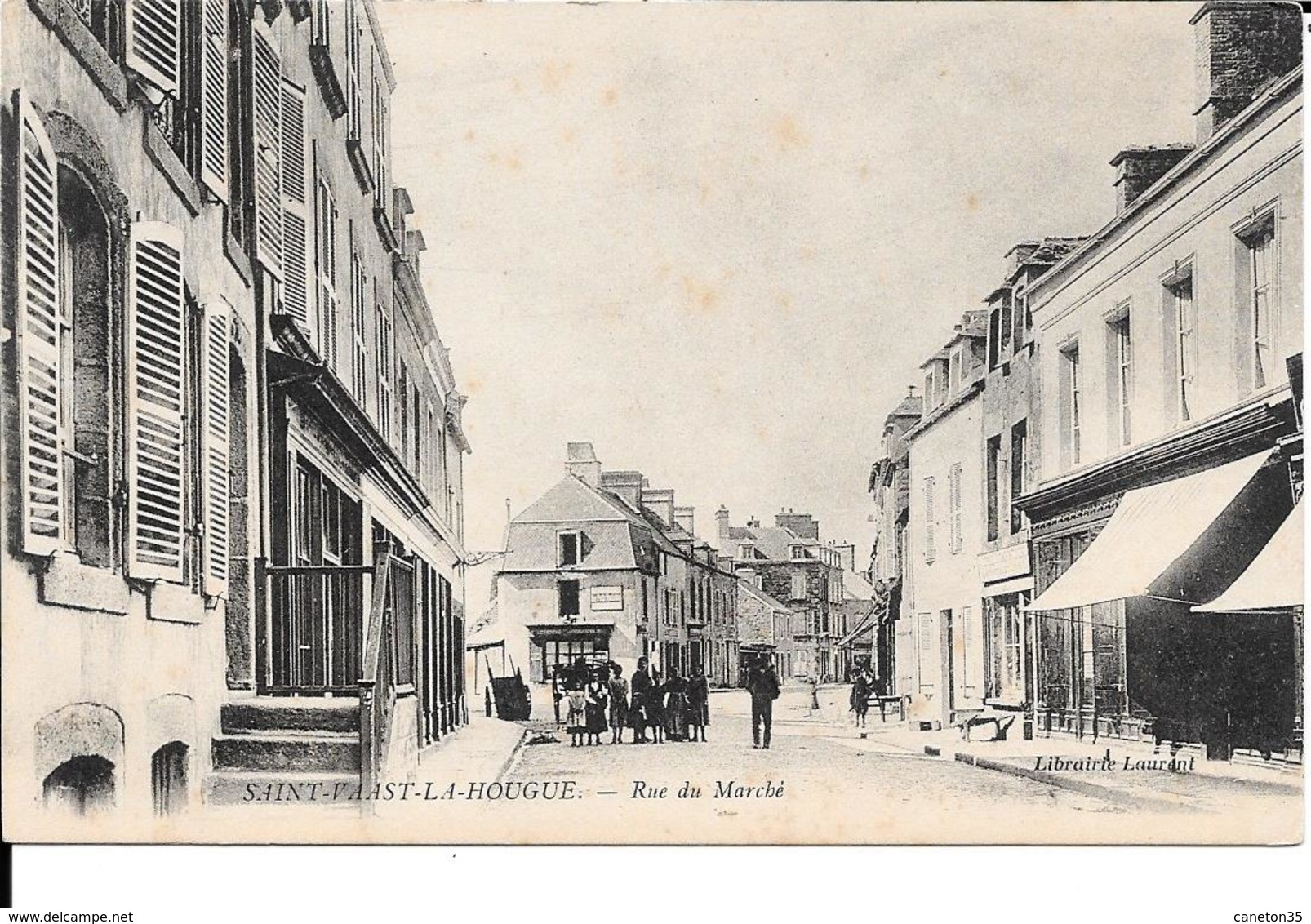 St Vaast La Hougue - Rue Du Marché - Non Circulé - Saint Vaast La Hougue