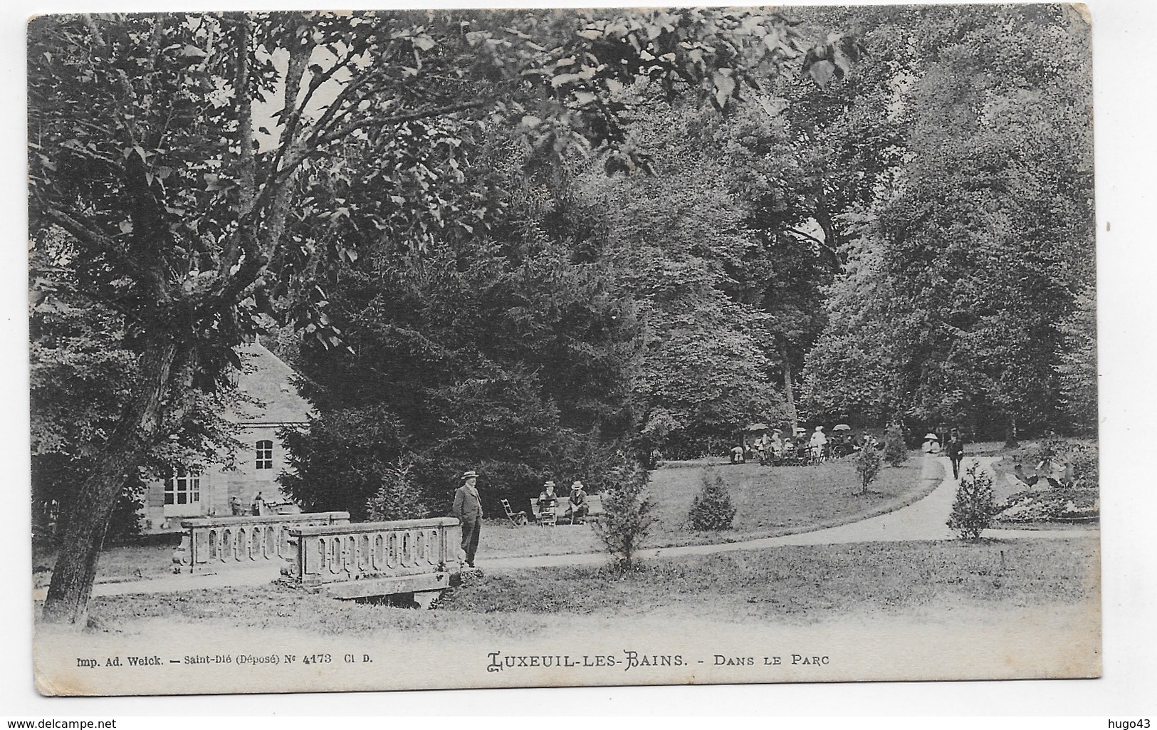 (RECTO / VERSO) LUXEUIL LES BAINS EN 1908 - PERSONNAGES DANS LE PARC - TACHES - BEAU CACHET - CPA VOYAGEE - Luxeuil Les Bains