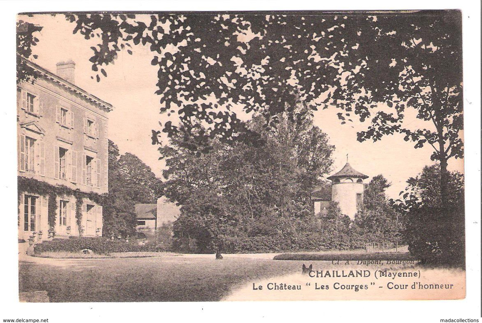Chailland (53 - Mayenne)  Le Château "Les Courges" - Chailland