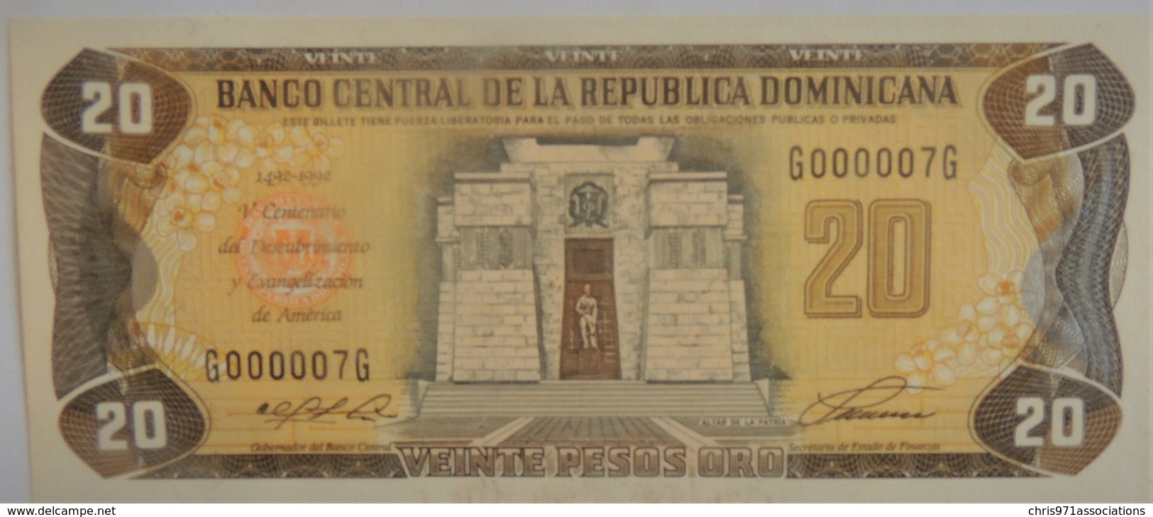 Billet De 2O Pesos Oro République Dominicaine 1992 Pick 139 Neuf/ UNC - Autres & Non Classés