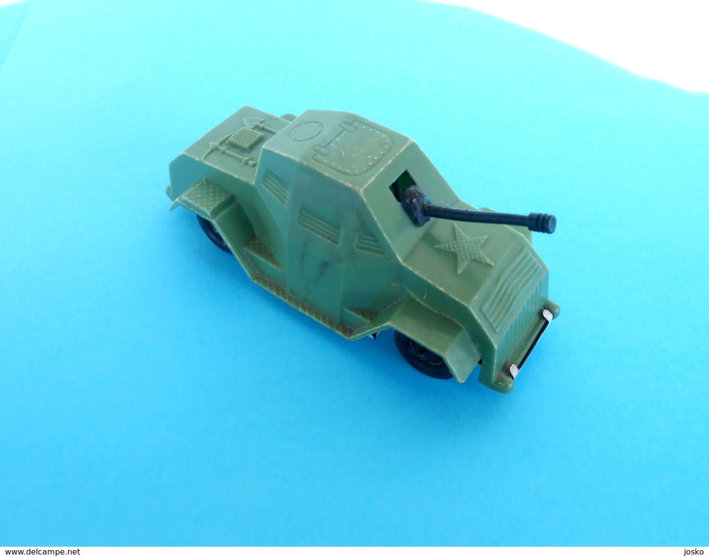 MEHANOTEHNIKA - IZOLA  ( Made In Yugoslavia ) ARMORED VEHICLE (tank) Vintage Toy * Gepanzertes Fahrzeug Panzer Slovenia - Toy Memorabilia