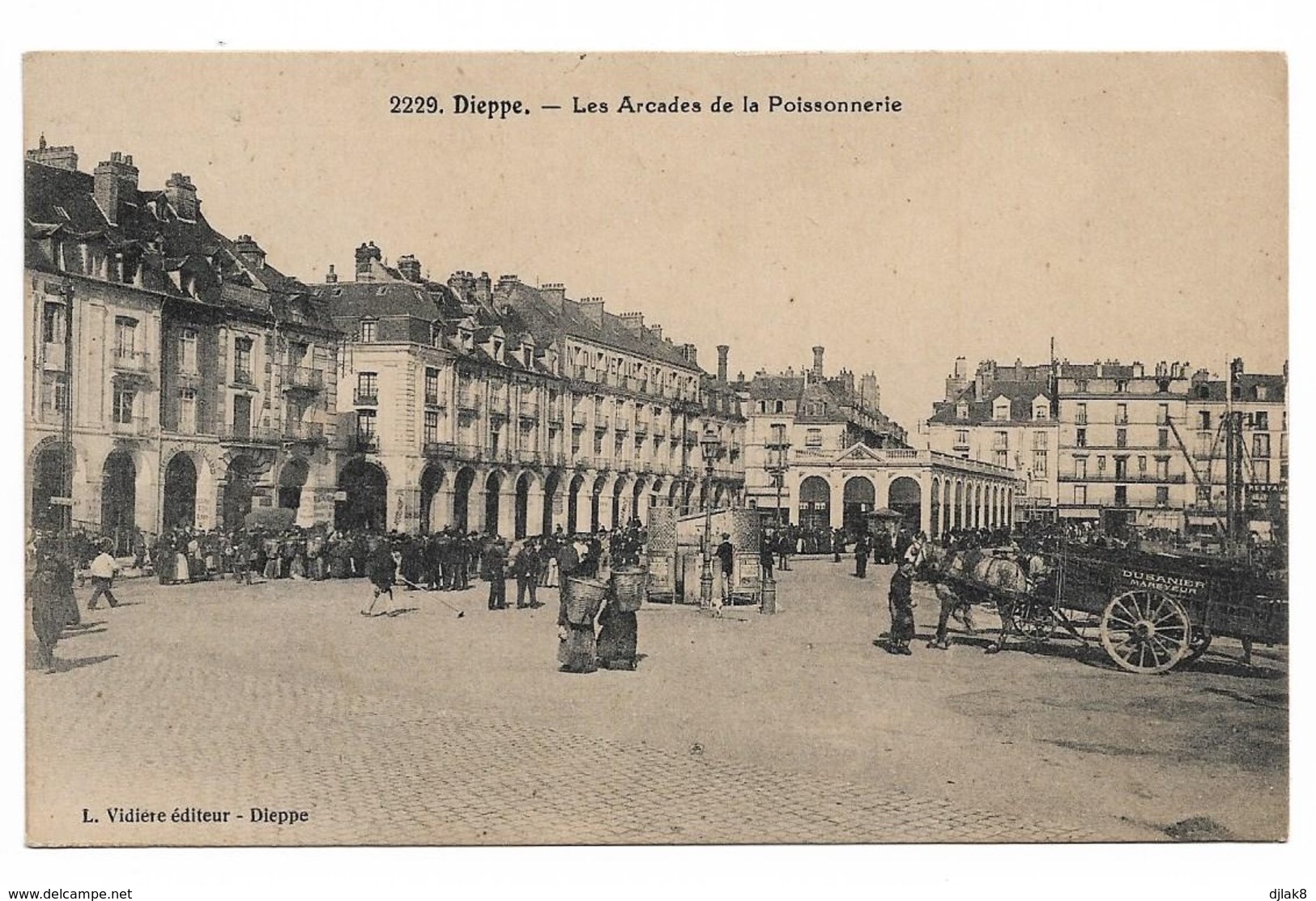 76 Dieppe Les Arcades De La Poissonnerie (2 Scans) - Dieppe