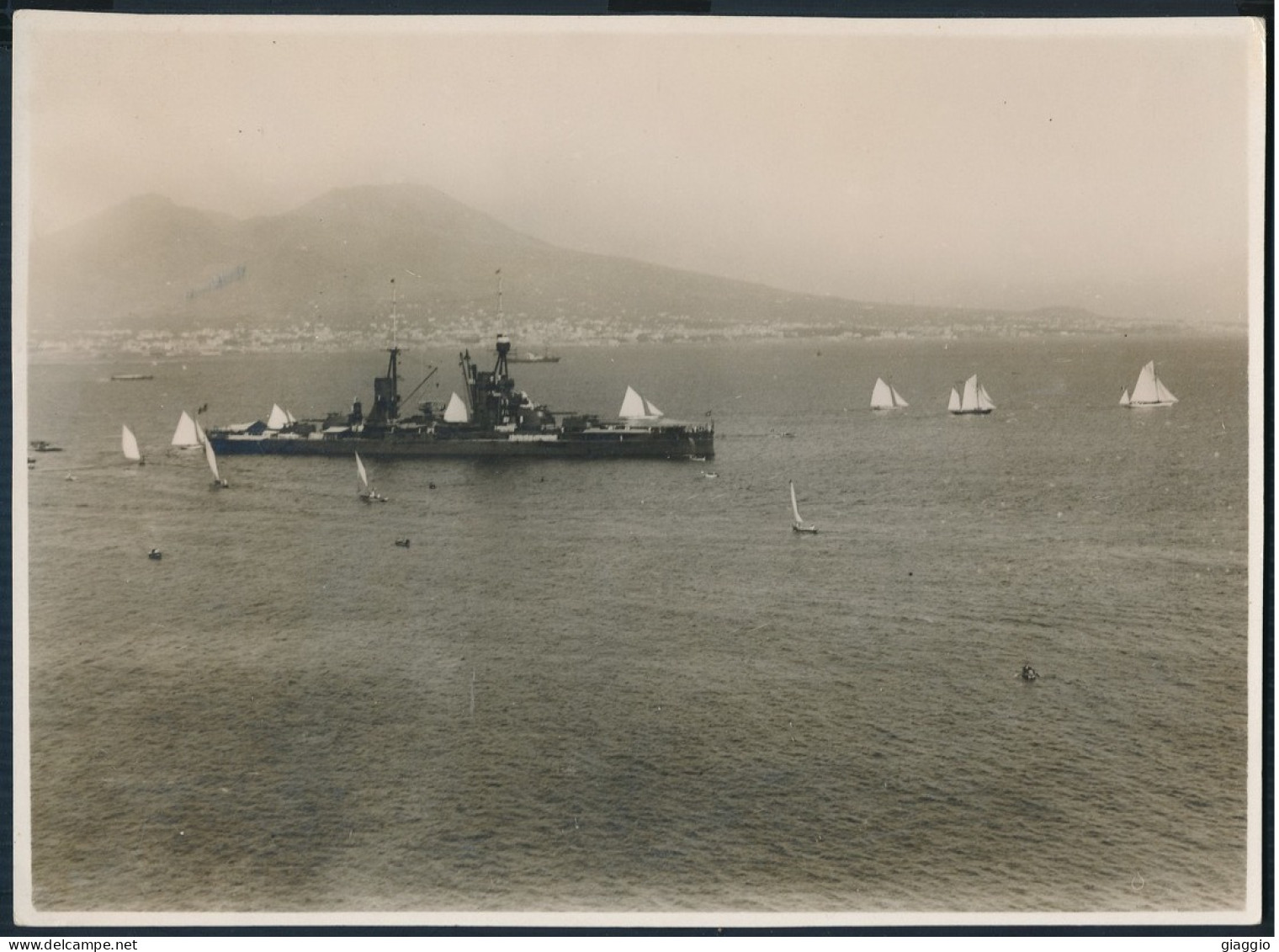 °°° FOTO CON NAVE DA GUERRA NEL SUD ITALIA °°° - Guerre