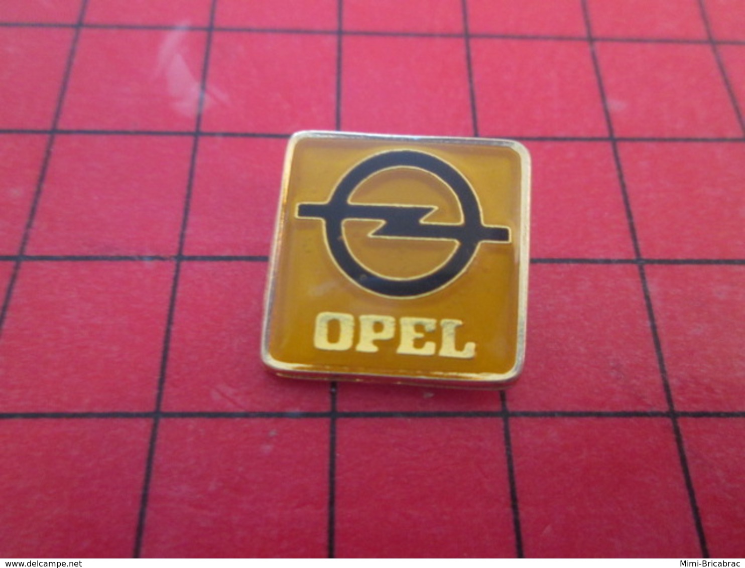 511d Pins Pin's  / Rare Et De Belle Qualité / THEME AUTOMOBILE : LOGO DE LA MARQUE OPEL - Opel