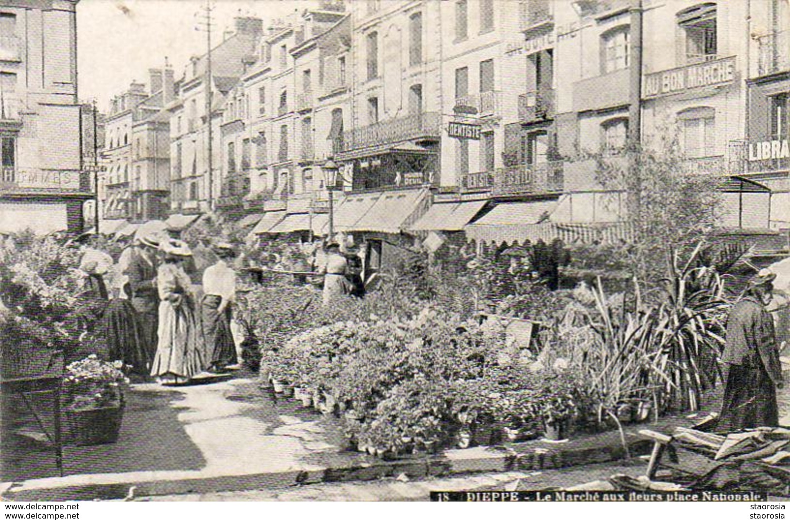 D76  DIEPPE   Le Marché Aux Fleurs Place Nationale - Dieppe