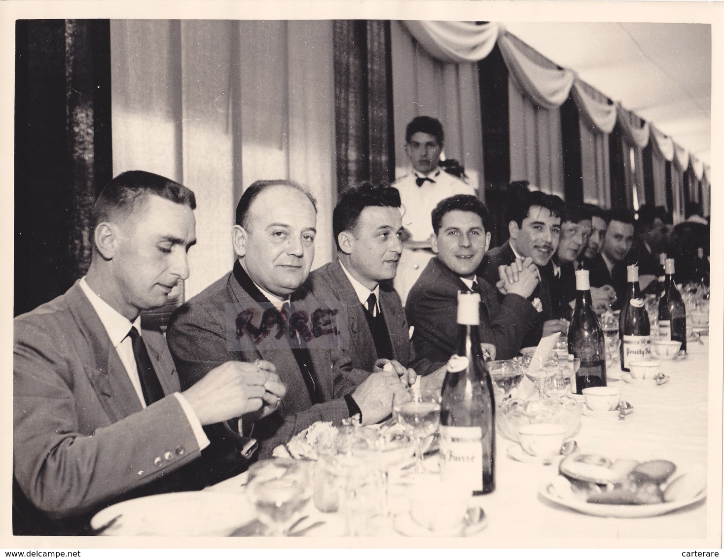 PHOTO ANCIENNE,73,SAVOIE,BANQUET DE LA PERCEE DE LA CENTRALE SOUTERRAINE CONSTRUITE,OUVRIERS,HOMMES POLITIQUES,RARE - Places