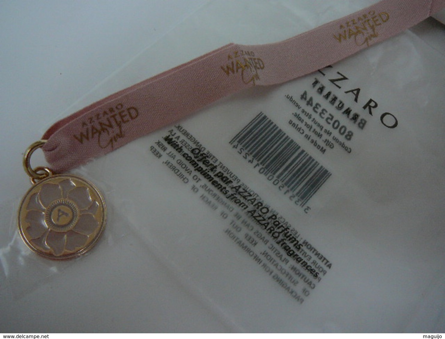 AZZARO " WANTED GIRL"  BRACELET NEUF SOUS BLISTER  LIRE ET VOIR!! - Non Classés