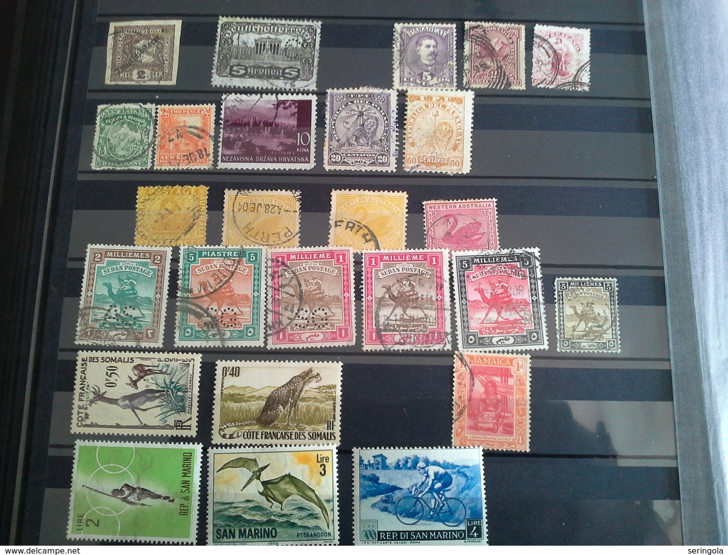 Lot Stamps MIX 3 - Collections (sans Albums)