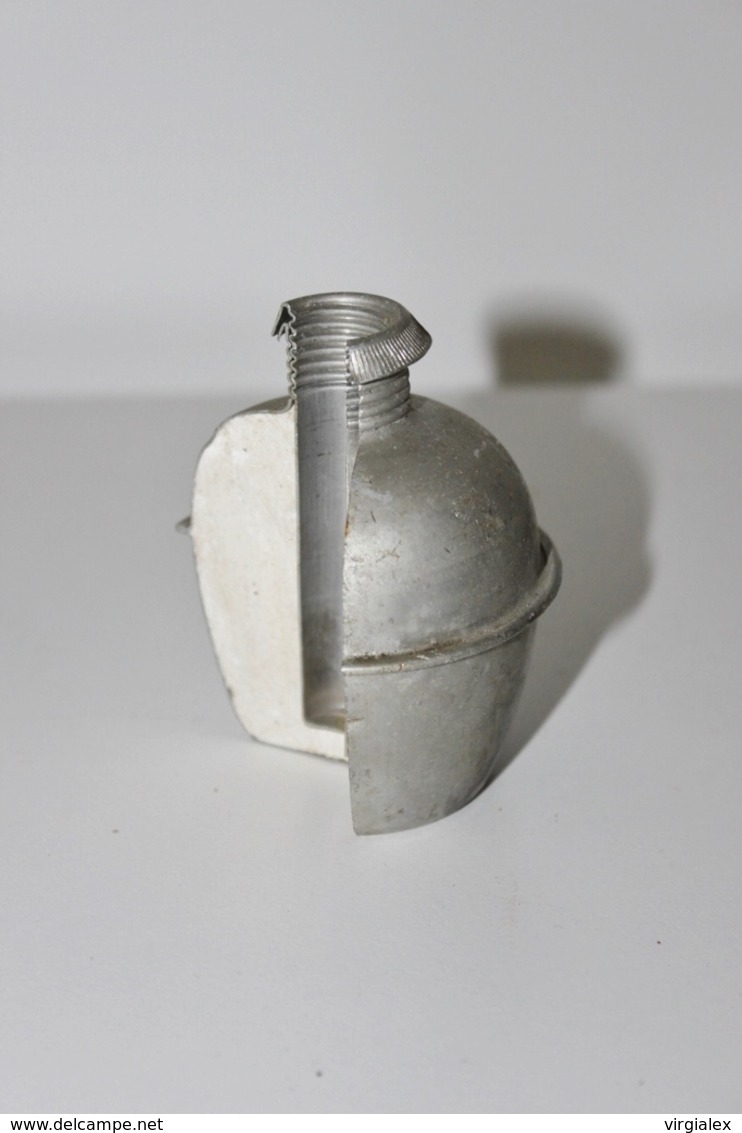 Militaria - Corps De Grenade Didactique Avec Coupe - INERTE - Armée Française - Armes Neutralisées