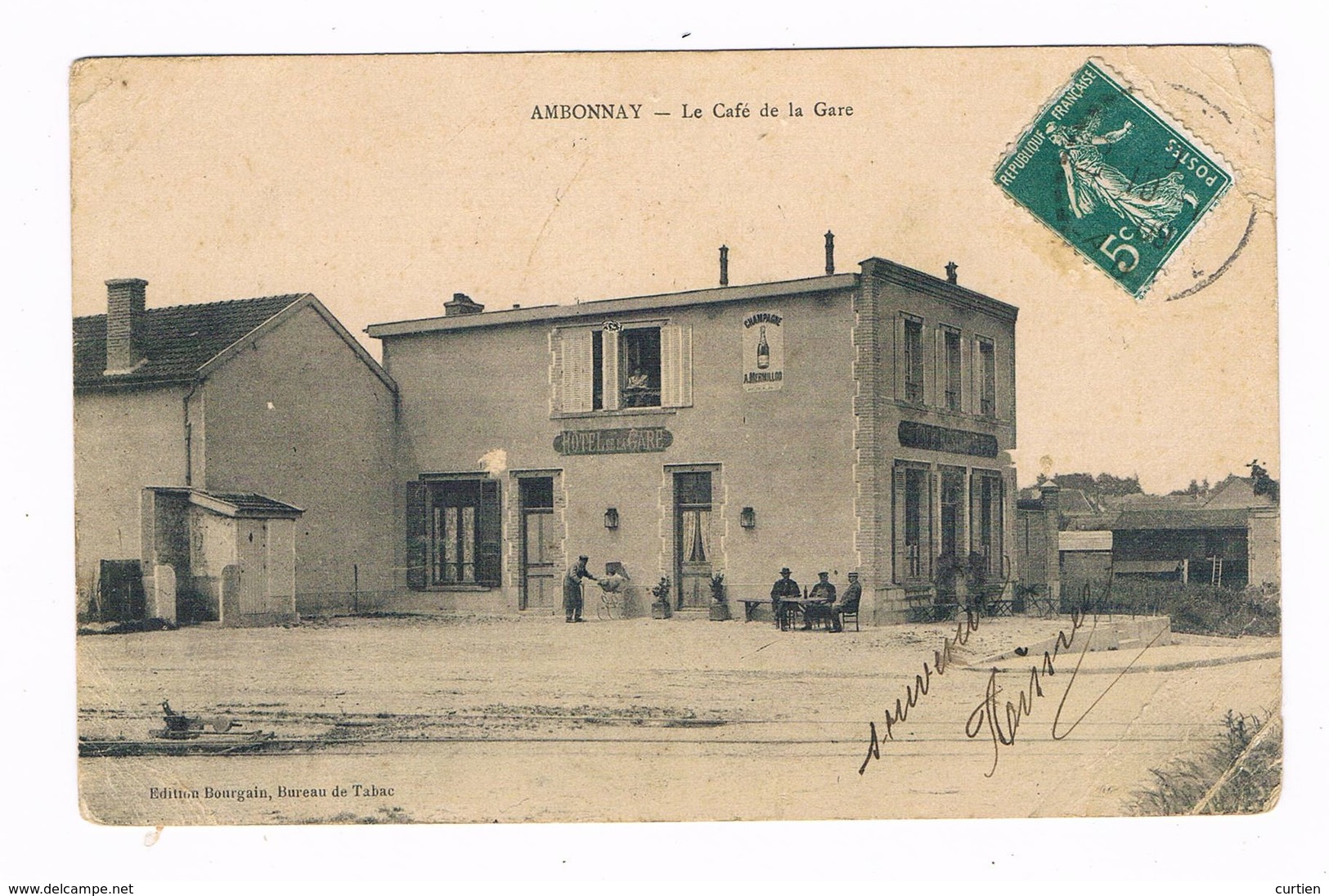 AMBONNAY  51  Le Café De La Gare . Animée .1910 - Autres & Non Classés